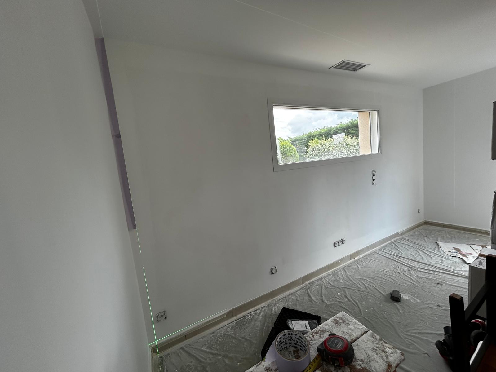 Salon en cours peinture blanche - Finitions impeccables MM Art et Design Mise en peinture - Maison neuve