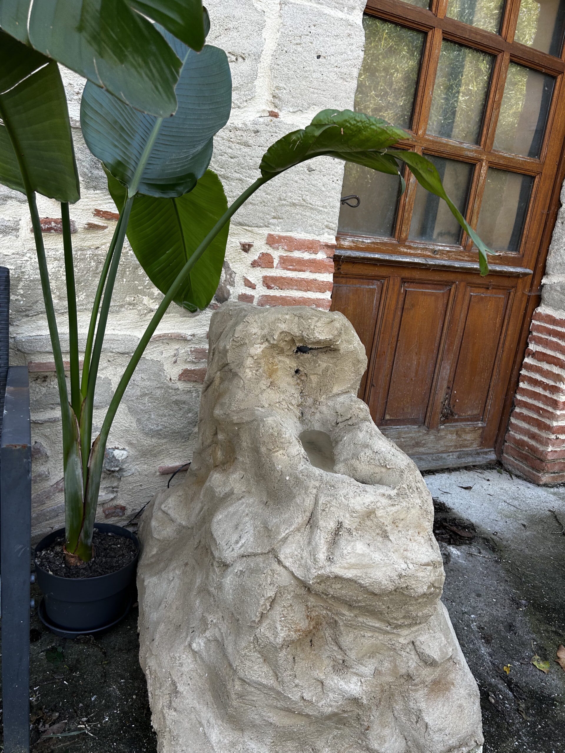 fontaine d&eacute;corative faux rocher